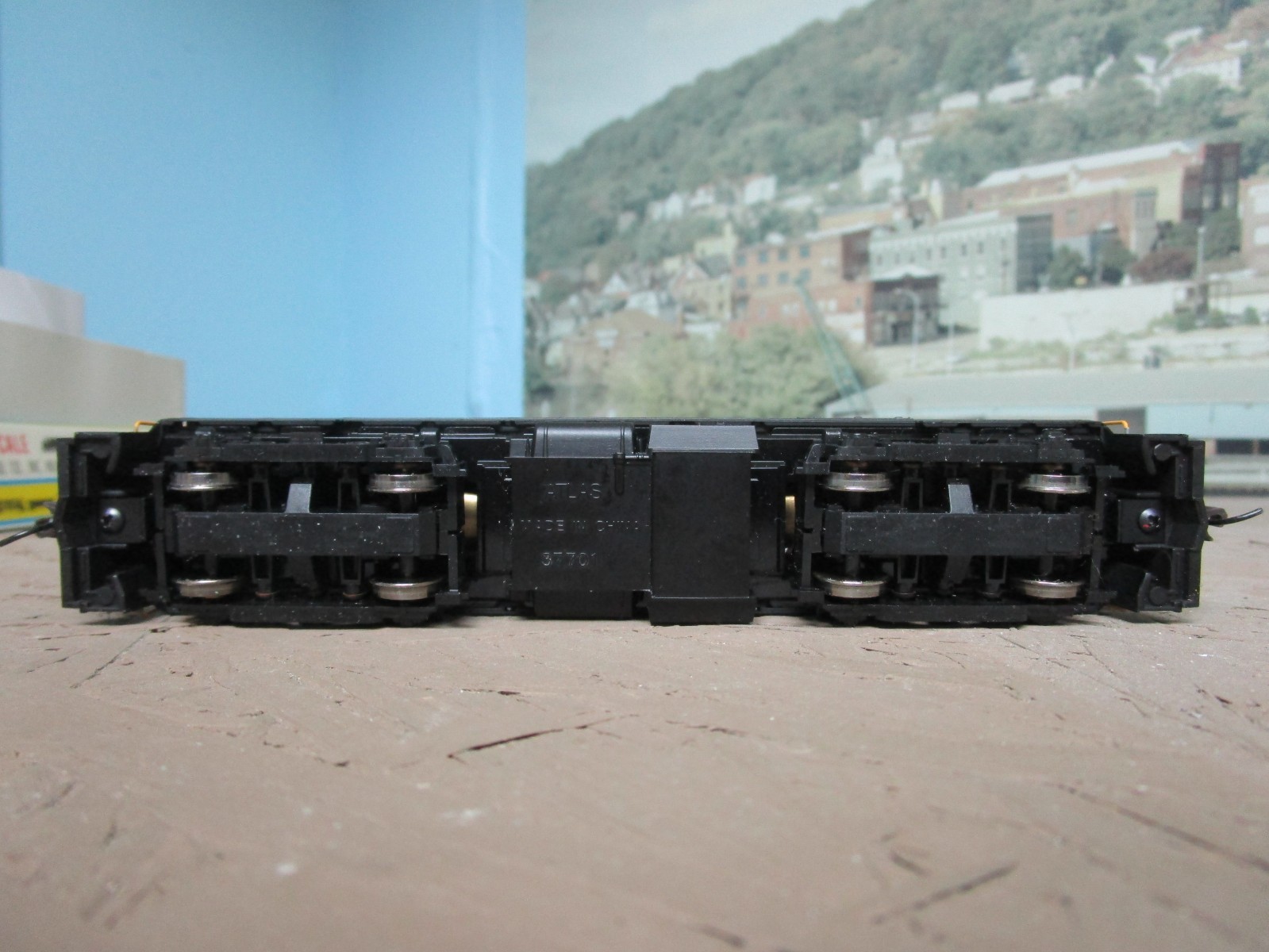 ATLAS CLASSIC HO RS-3 W/DCC & SOUNDTRAXX SOUND N&W EXCELLENT CONDITION