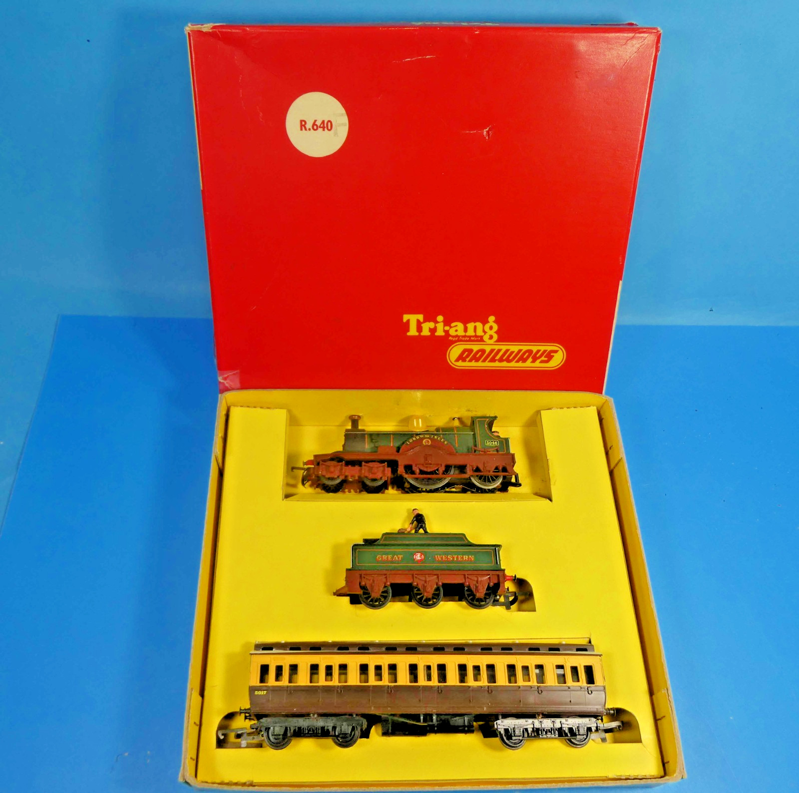 TRI-ANG RAILWAYS OO LORD OF THE ISLES BOXED SET R.640F for EXPORT – 1960’s