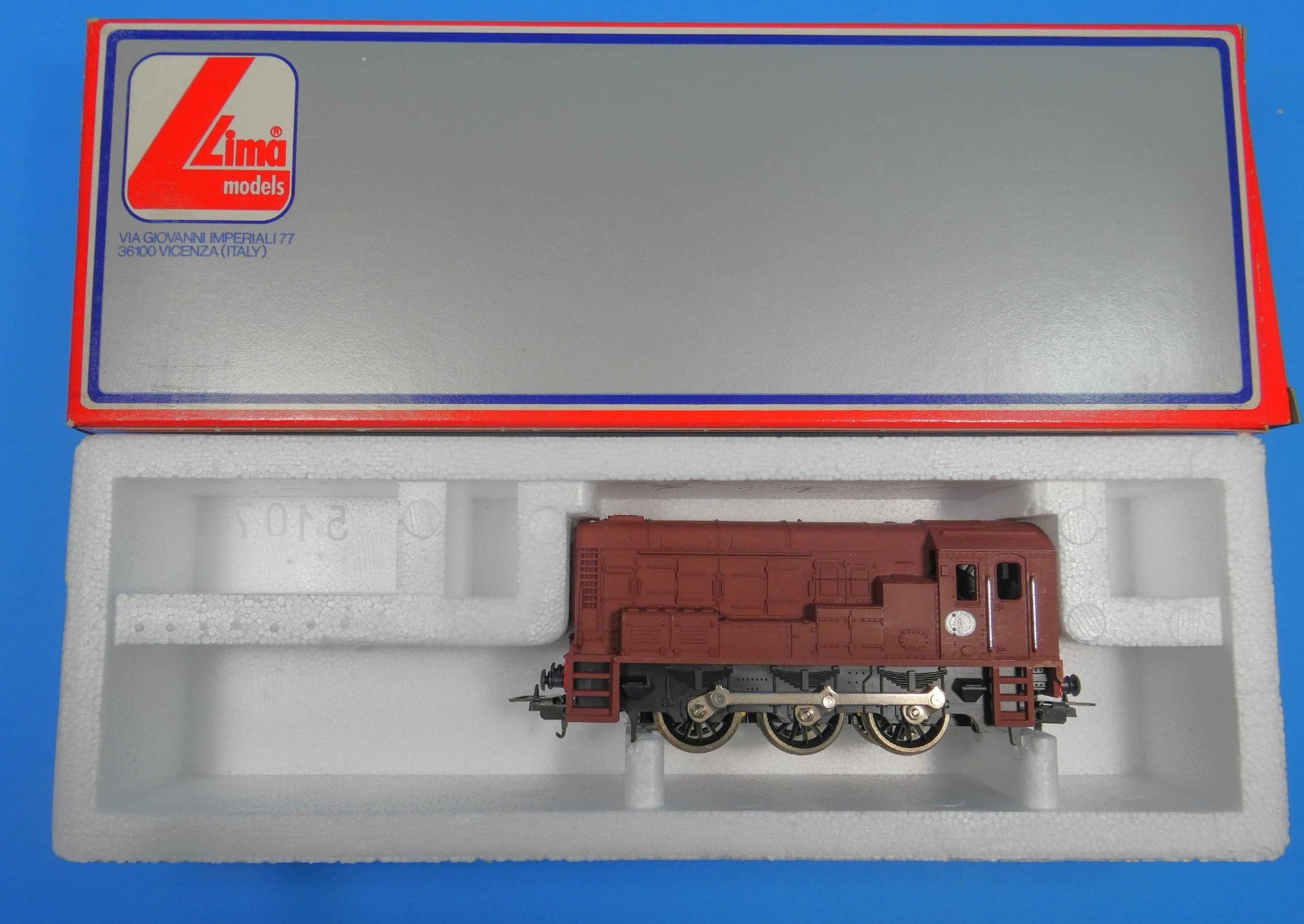 LIMA HO/OO SWEDISH BROWN DIESEL SHUNTING LOCOMOTIVE 205123MG – OB – 1983