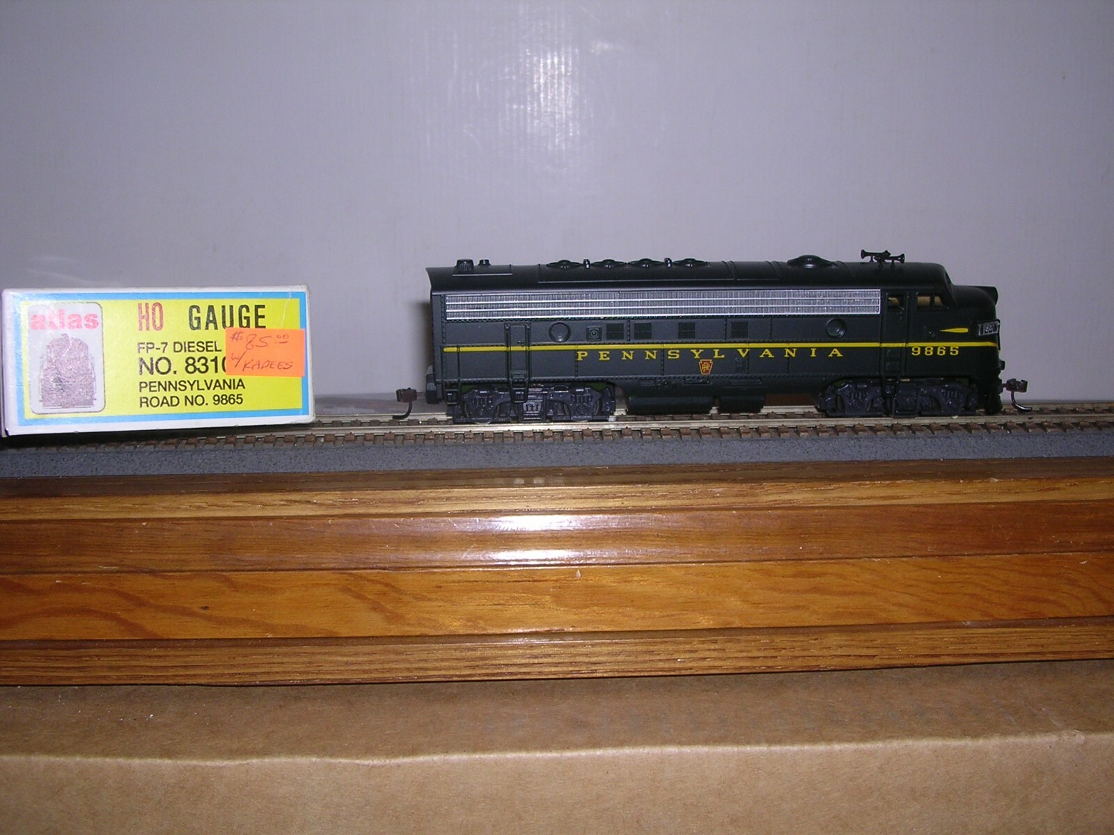 ATLAS #8310 Pennsylvania EMD FP-7A Diesel Loco #9865 “H.O.Scale” 1/87