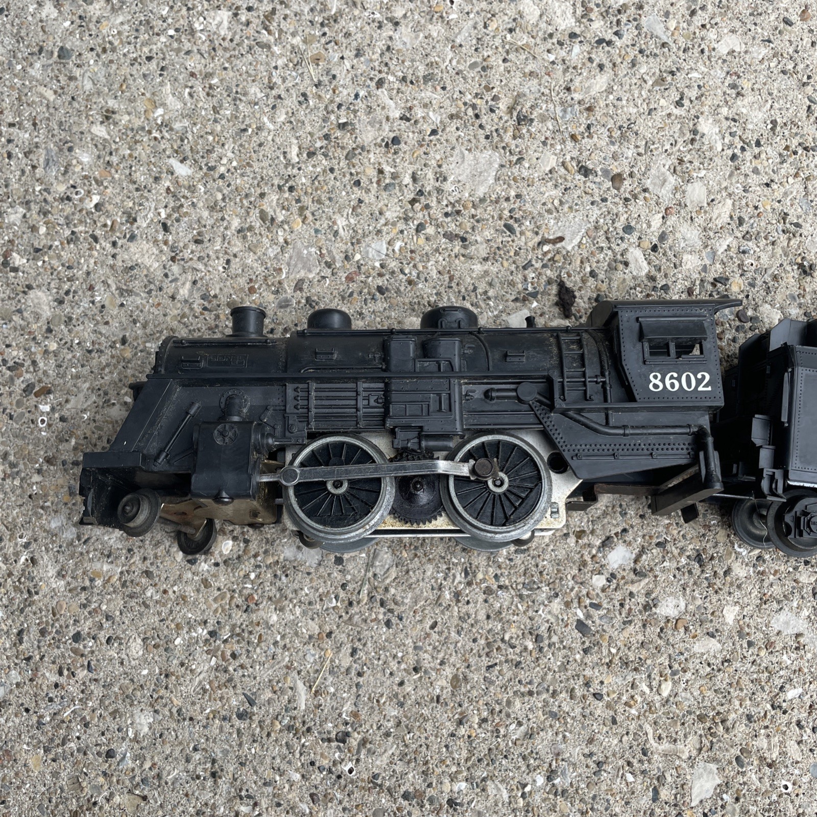 Lionel 8602 4-4-0 engine and coal car made in Mount Clemens Michigan Vintage