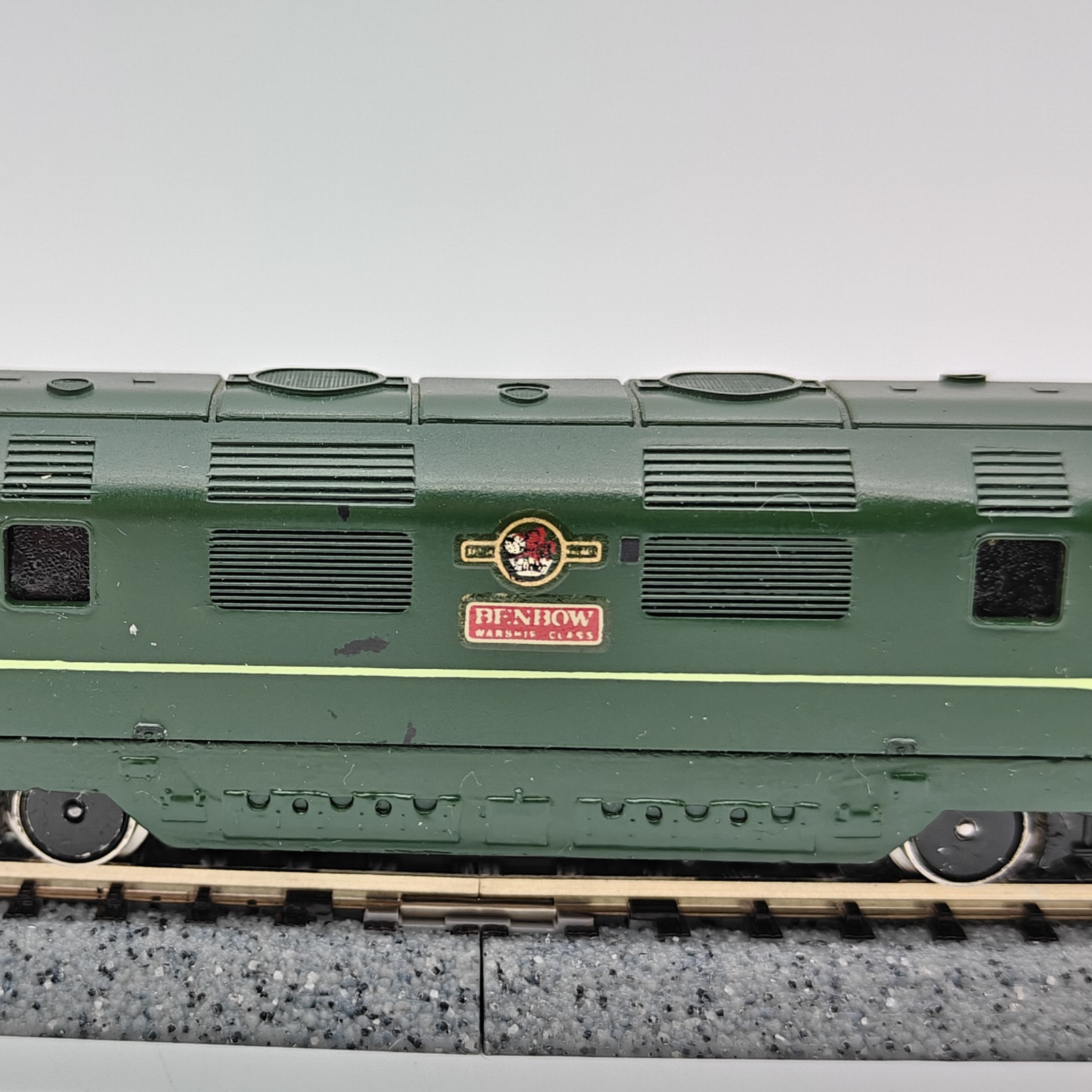 Minitrix N Scale British Rail Warship Class D805 Benbow Diesel Locomotive Tested