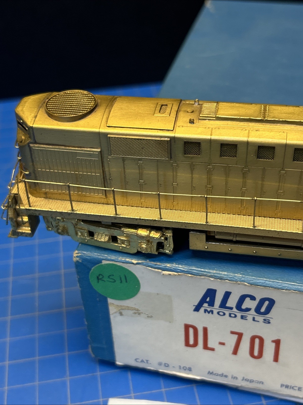 ALCO HO Scale Powered Brass RS-11 High Hood Diesel Engine DL-701