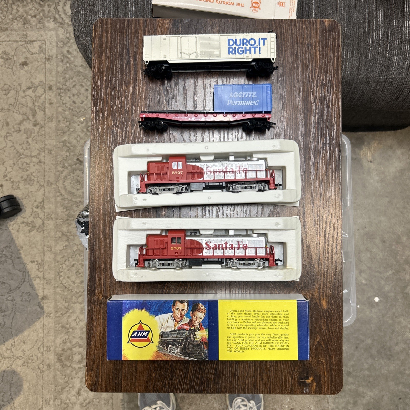 VINTAGE A.H.M. Santa Fe O Train Set, Power Pack And Tracks Included
