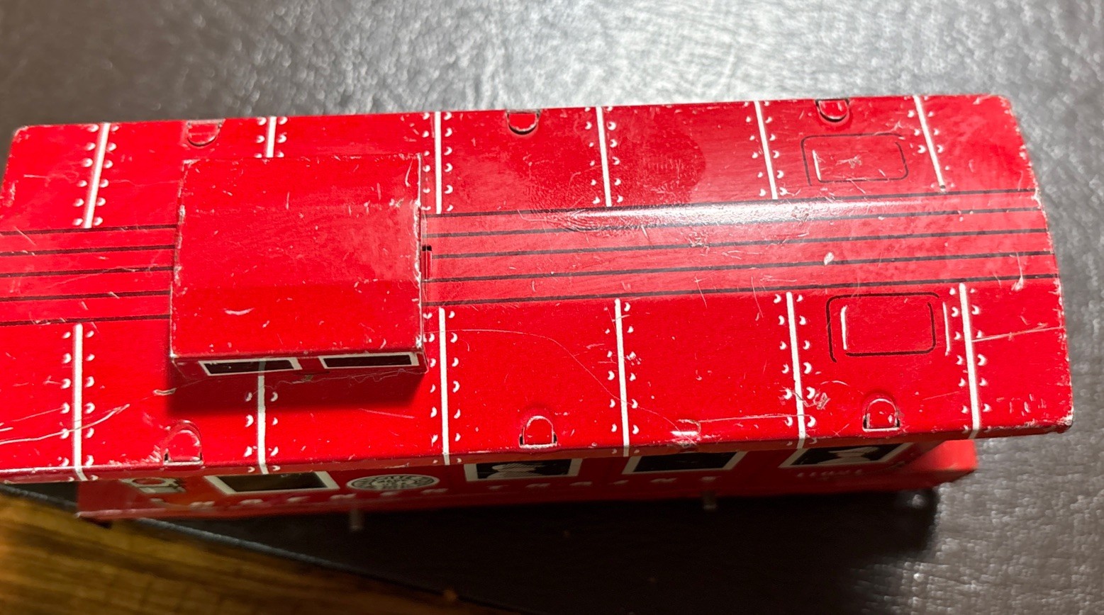 WYANDOTTE Tin Train WRL970 Engine, Coal Tender, Container Car, Grain CarCaboose.
