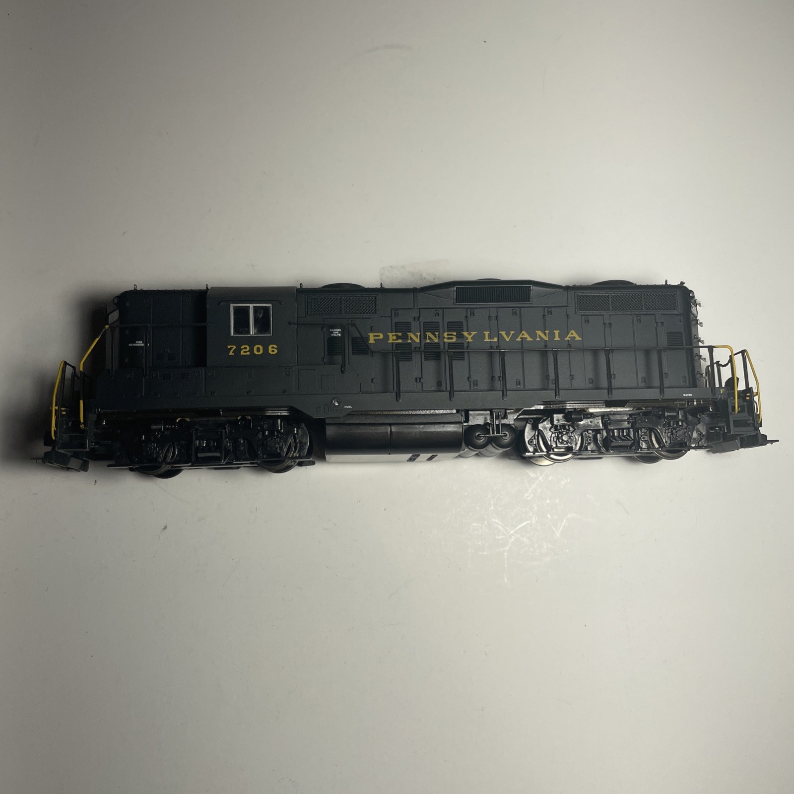 Ho scale Proto 2000 GP9 Locomotive PRR TESTED