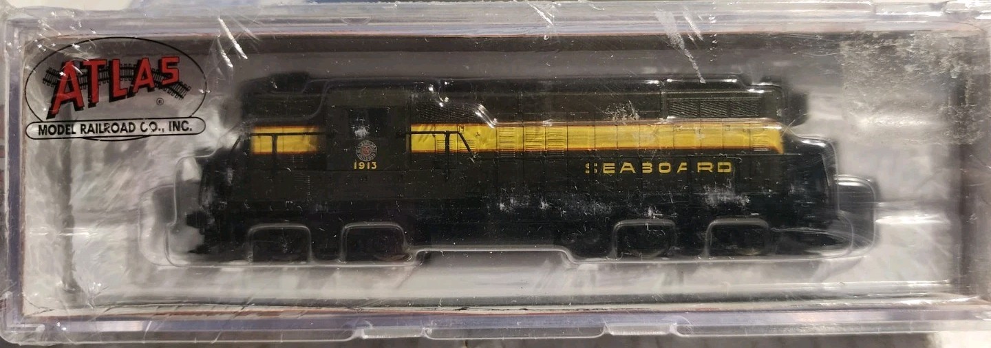 Atlas N Scale GP9 Ph. 2 Diesel Engine Seaboard Air Line #1913