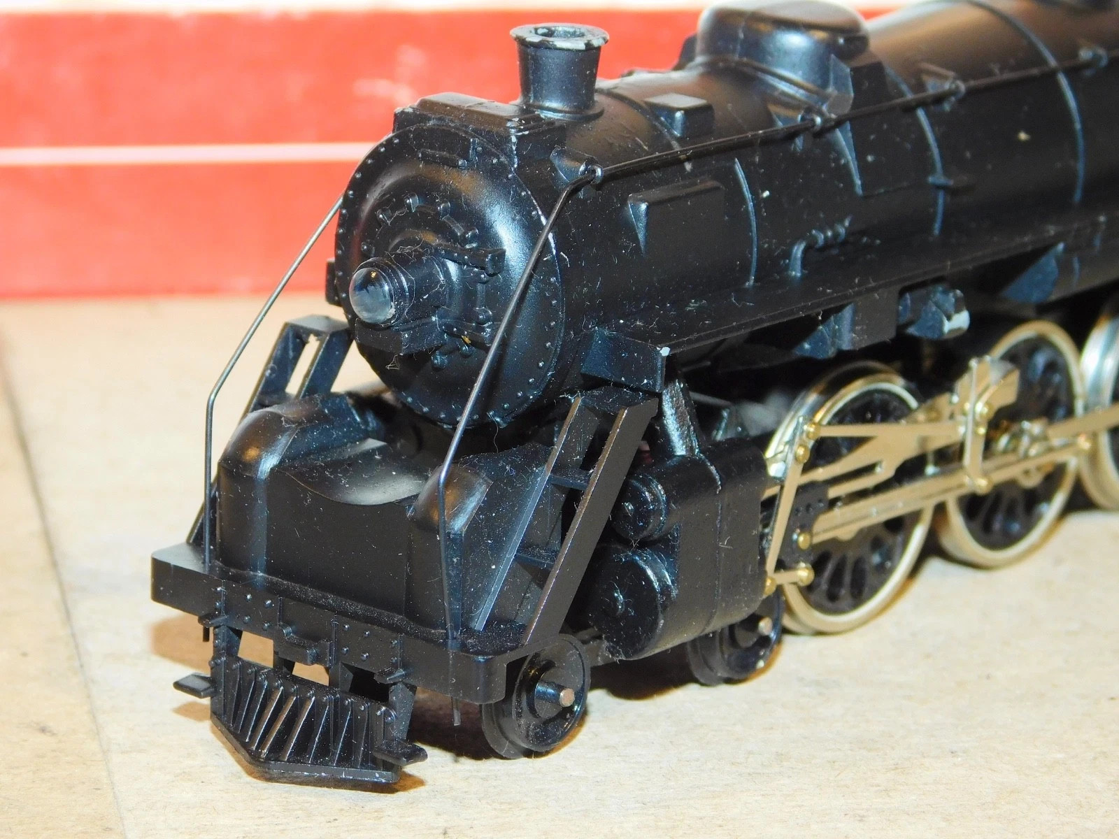 Mantua PowerDrive HO Santa Fe 4-6-4 Hudson Locomotive & Tender Sagami Motor