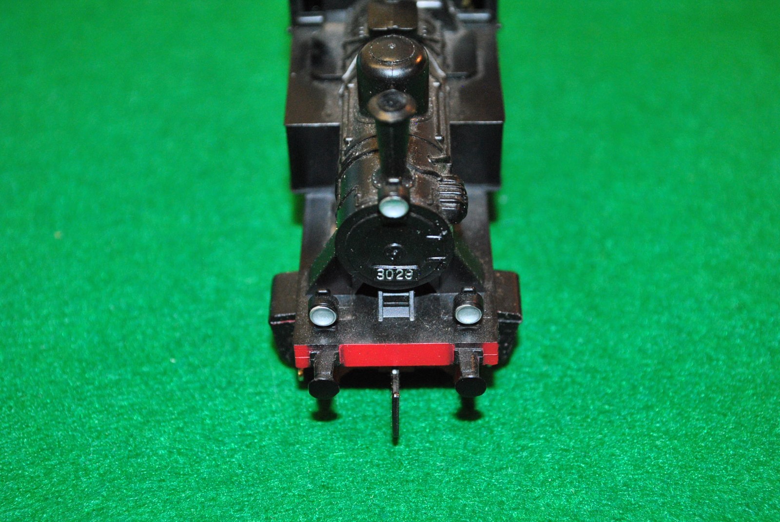 Marklin 3029 HO DB BR 30 0-6-0 Steam Locomotive 3029 Analog AC. Runs well!
