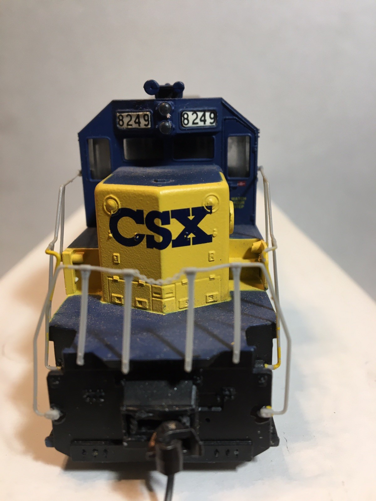 HO ATHEARN 6406 SD40-2 CSX YN2 #8249 DCC HEX DRIVE AND LED DIRECTIONAL LIGHTS
