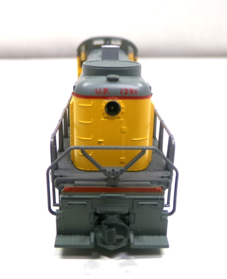 N scale Kato Union Pacific RS-2 diesel engine in orig box (lot N67)