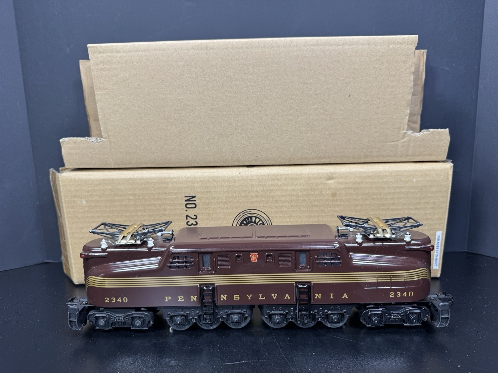 Lionel 6-38303 Pennsylvania tuscan 5-stripe GG-1 electric engine #2340 LNIB