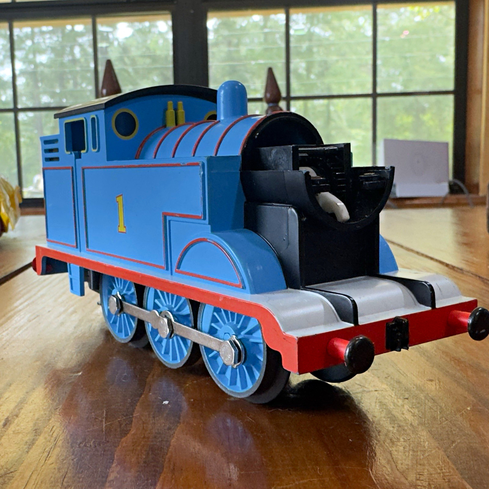Gullane Thomas & Friends O Gauge 3-Rail DC Analog Thomas 0-6-0 2013 FOR PARTS
