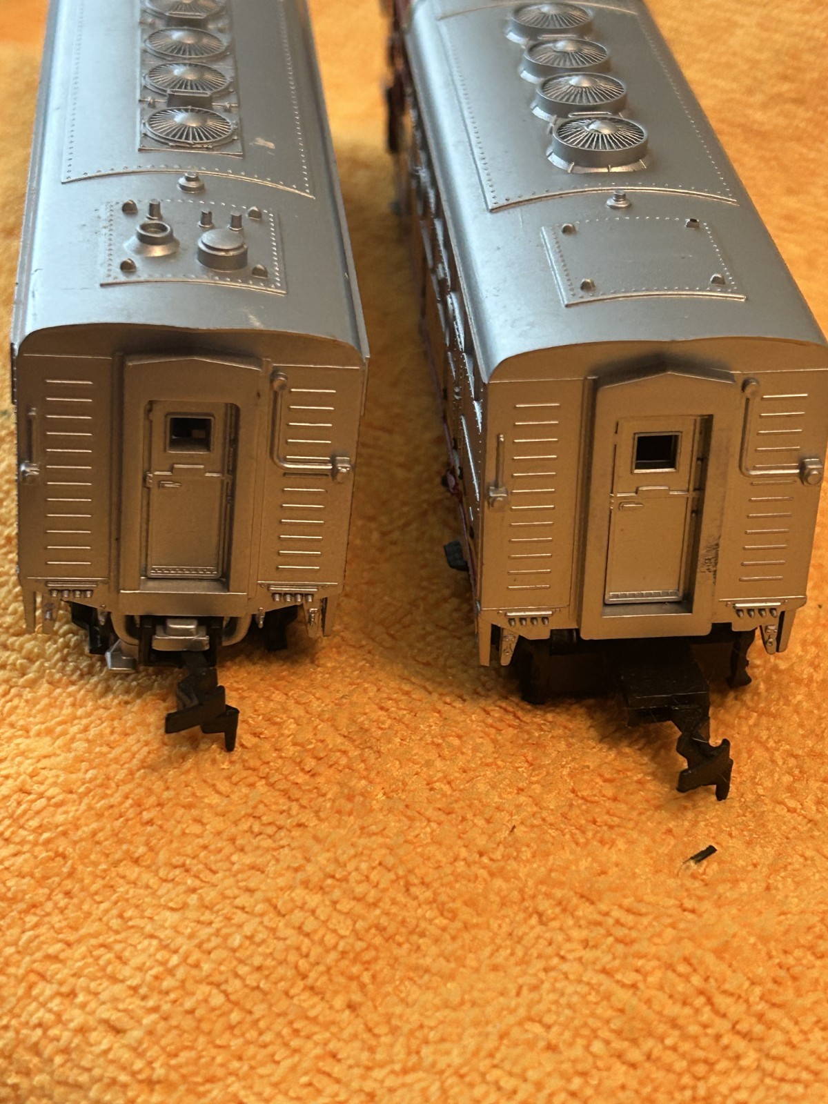 HO Scale Santa Fe F3A F7B Locomotive Set Model Power 6730 Athearn Warbonnet NIB
