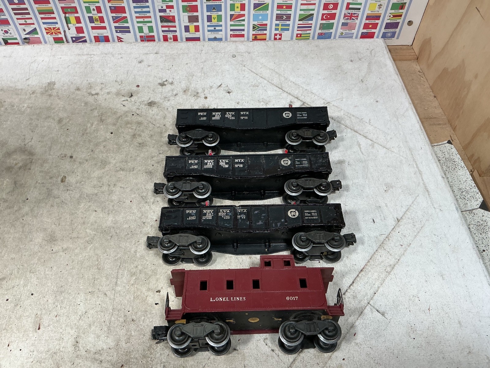 Lionel Postwar – Set 2036 Steam Engine 4 Freight Cars O Gauge / 027