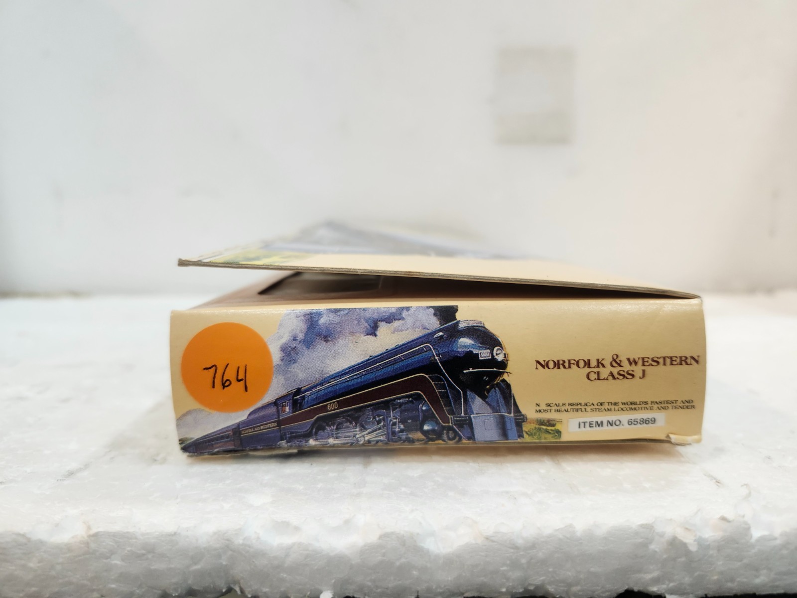 NEW N GAUGE NORTHFOLK AND WESTERN SPECIAL EDITION LOCOMOTIVE + BONUS $5.00