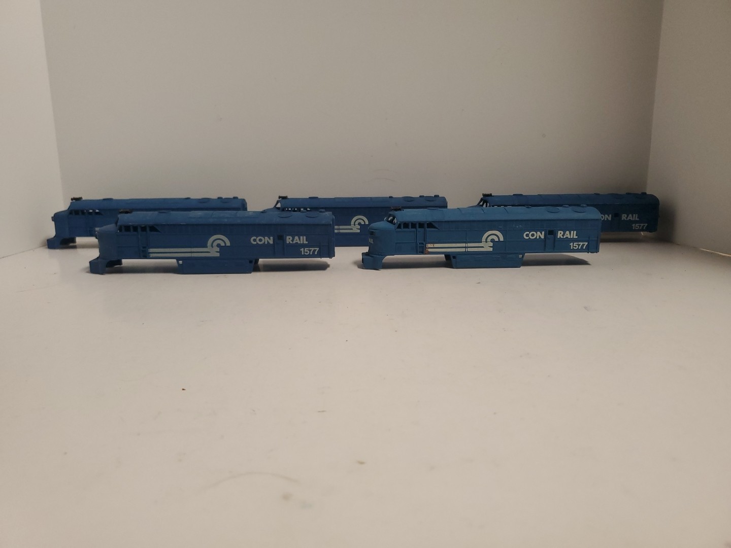 HO Scale / UNBRANDED / DIESEL / CON RAIL 1577 SHELL ONLY Lot Of 5