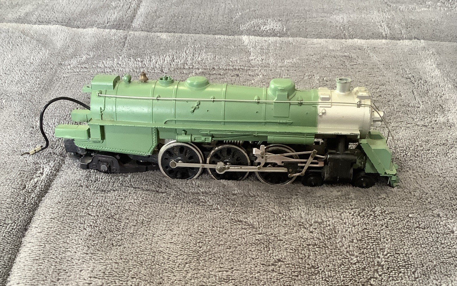 HO Scale Die Cast Locomotive For Parts Heavy Model Train Engine