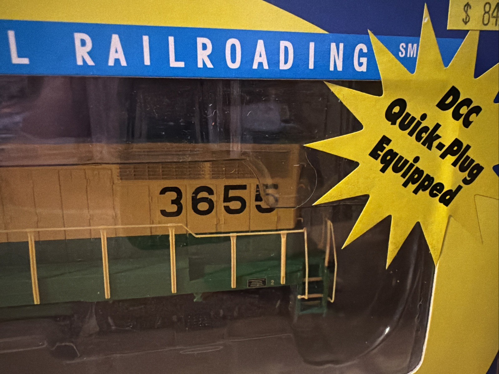 HO Scale Athearn RTR 91720 Reading Line GP35 Diesel Cab 3655 DCC