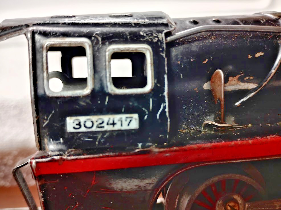 Distler O Gauge US-Zone Germany #302417 Clockwork Wind-up Locomotive & Tender