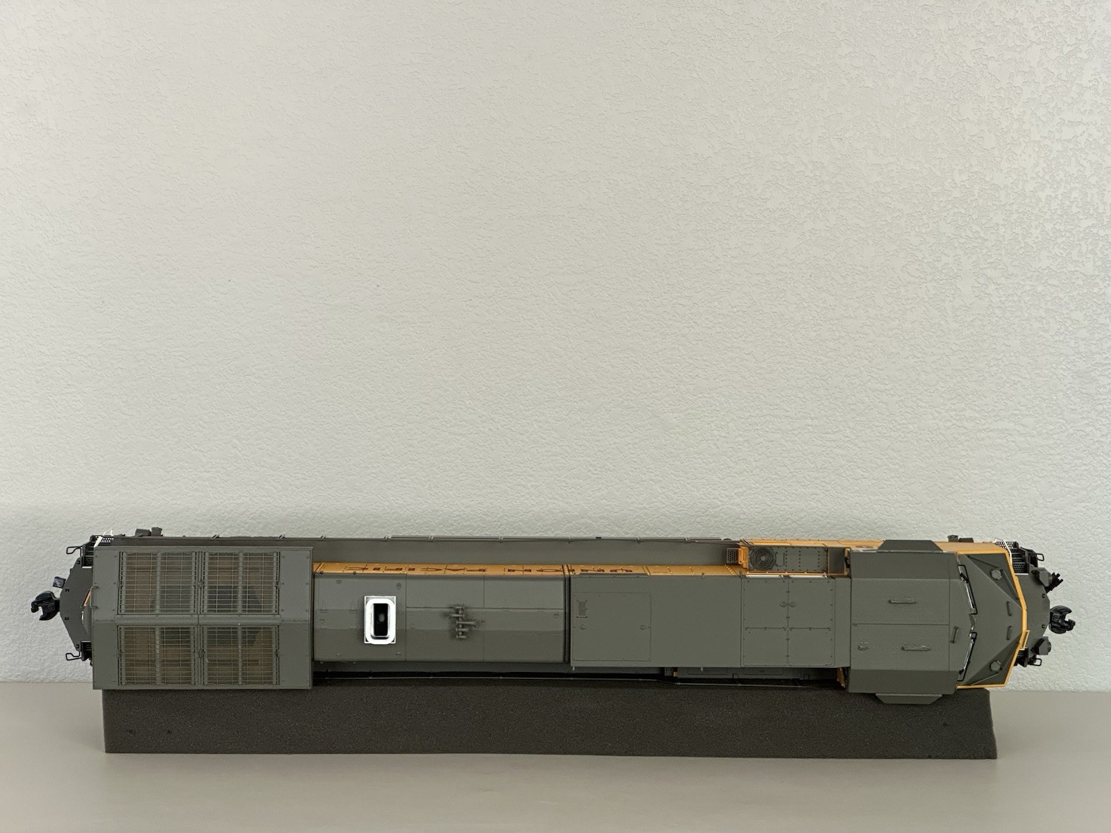 Aristo-Craft Union Pacific “Original Scheme” Dash-9 #9600 ART-23004-B (see note)