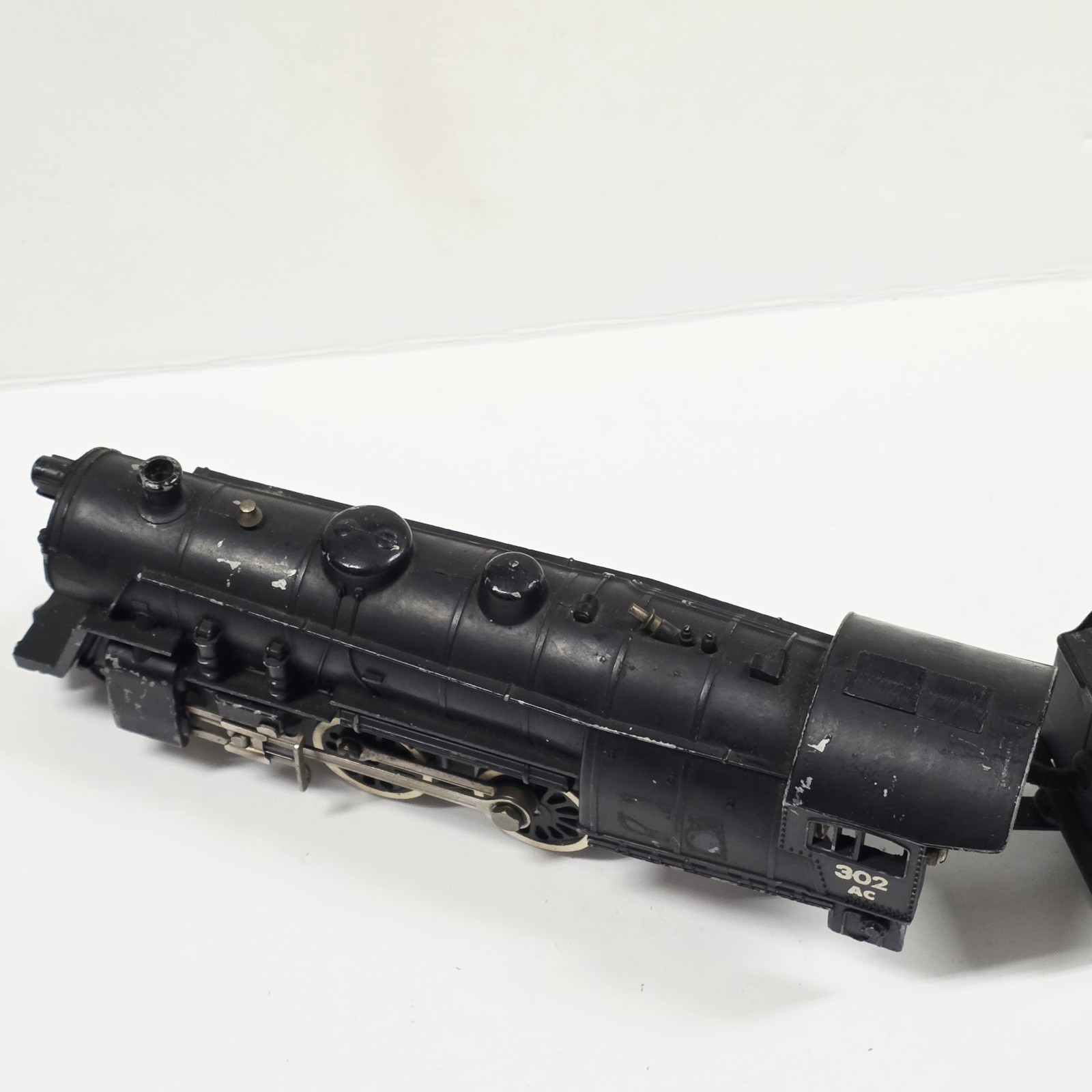 AMERICAN FLYER 302 S-GAUGE STEAM LOCOMOTIVE READING LINES