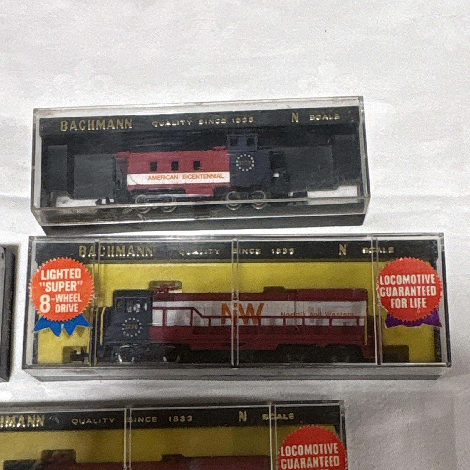 Bachmann N Scale 1:160 Diesel Locomotive Lighted Spirit of 76 4670 bicentennial