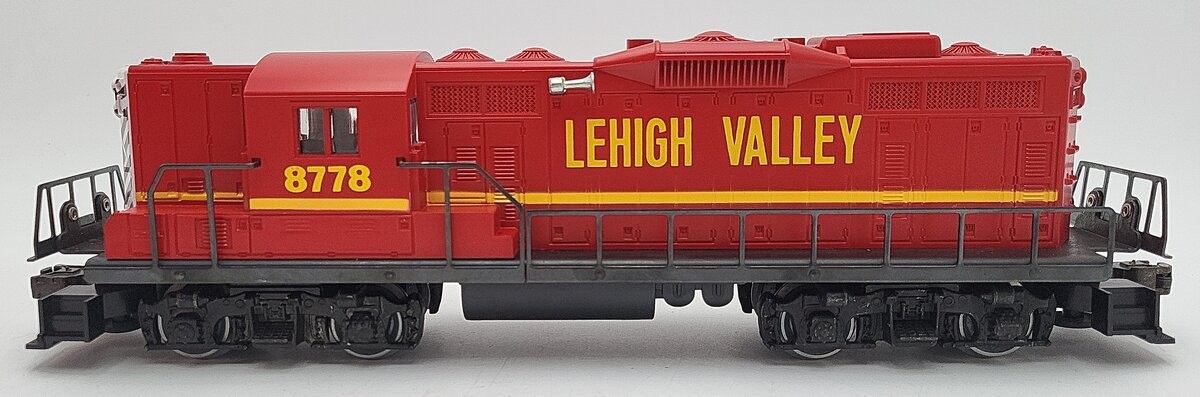 Lionel 6-8778 O Gauge Lehigh Valley GP-9 Non-Pwd. Diesel Locomotive #8778 EX/Box