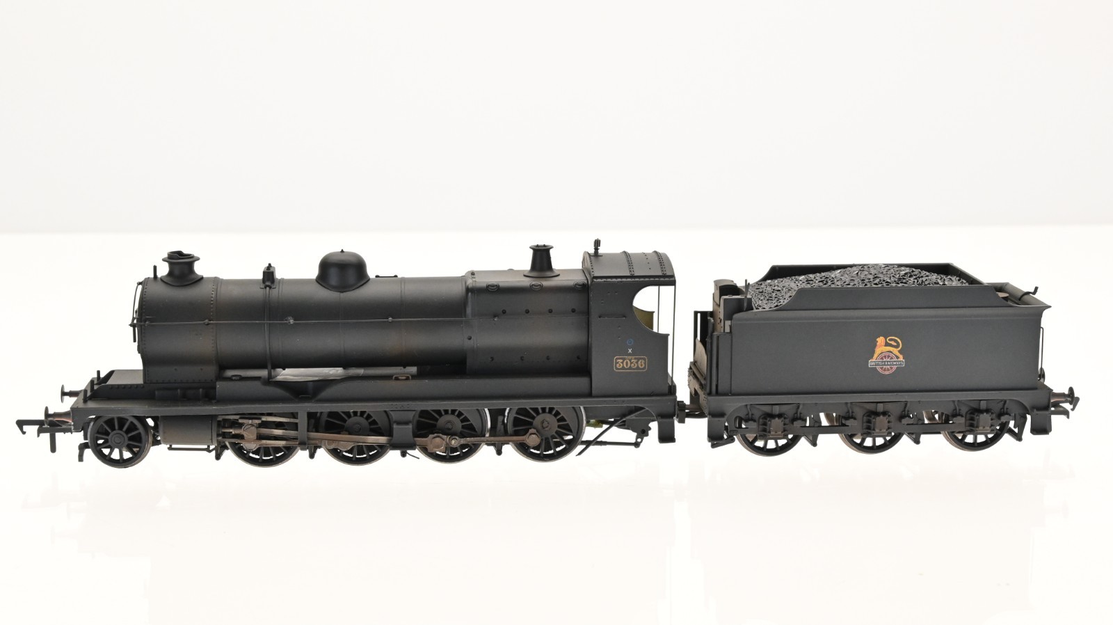 Bachmann Branch-Line 2-8-0 3000 Class ROD 3036 BR Black OO scale