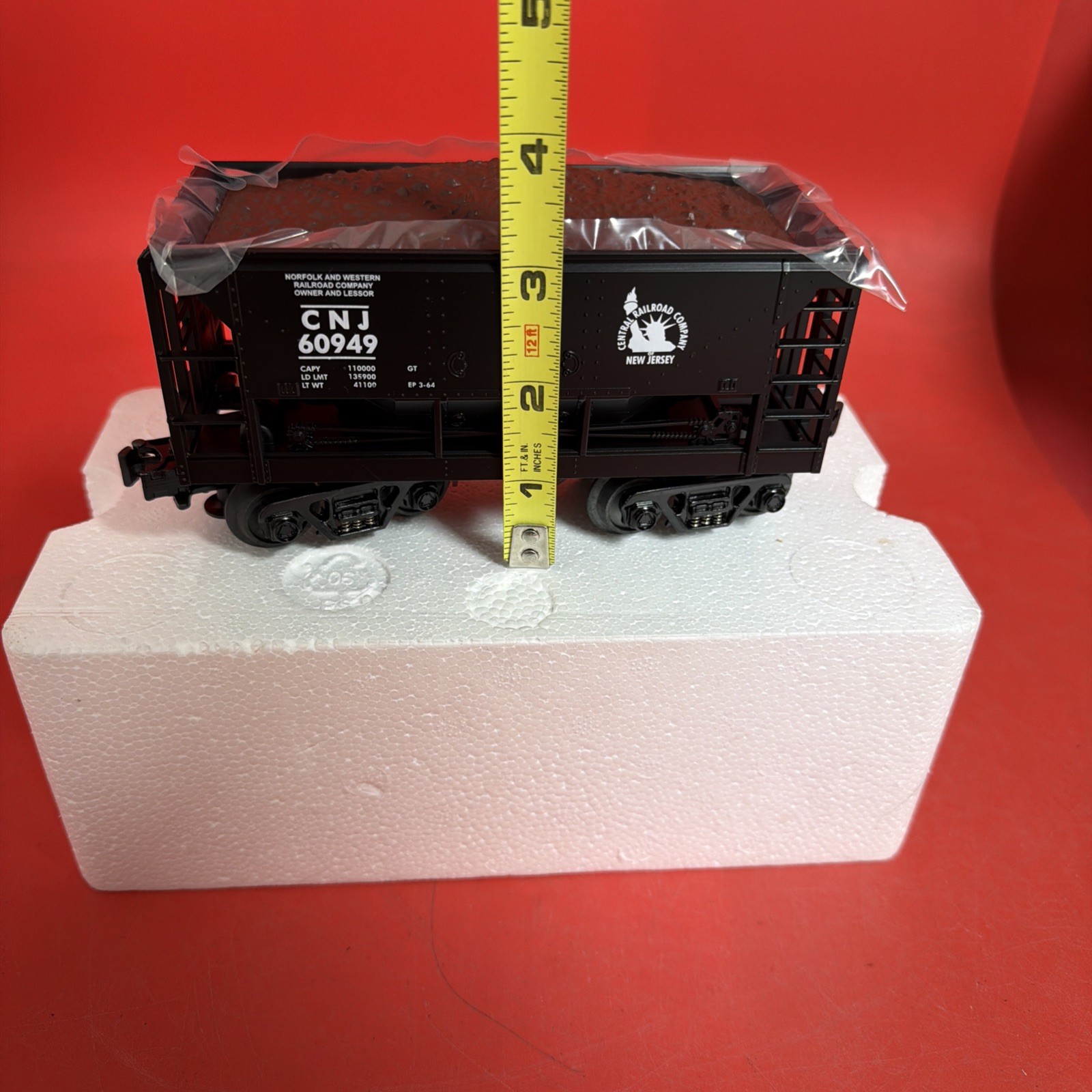 Rail King Jersey Central Ore Car with Ore Load # 60949