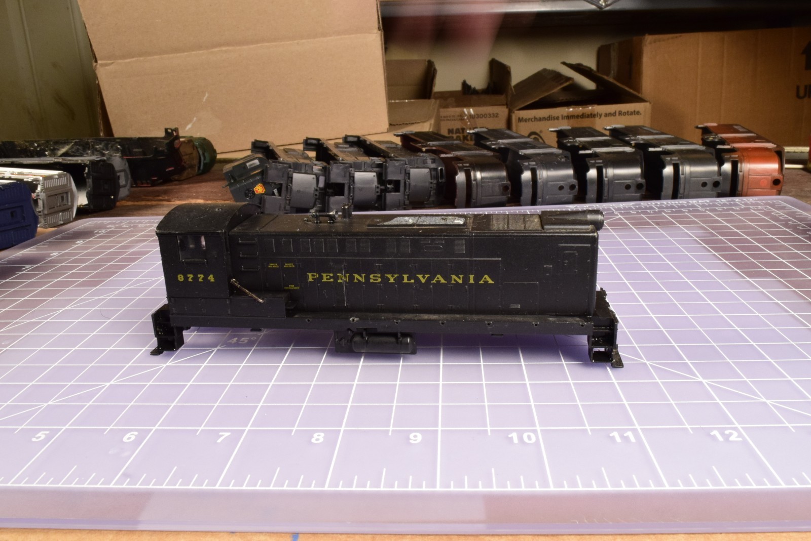 HO SHELL emd S-12 Pennsylvania switcher, horn, insert at cab & nose light