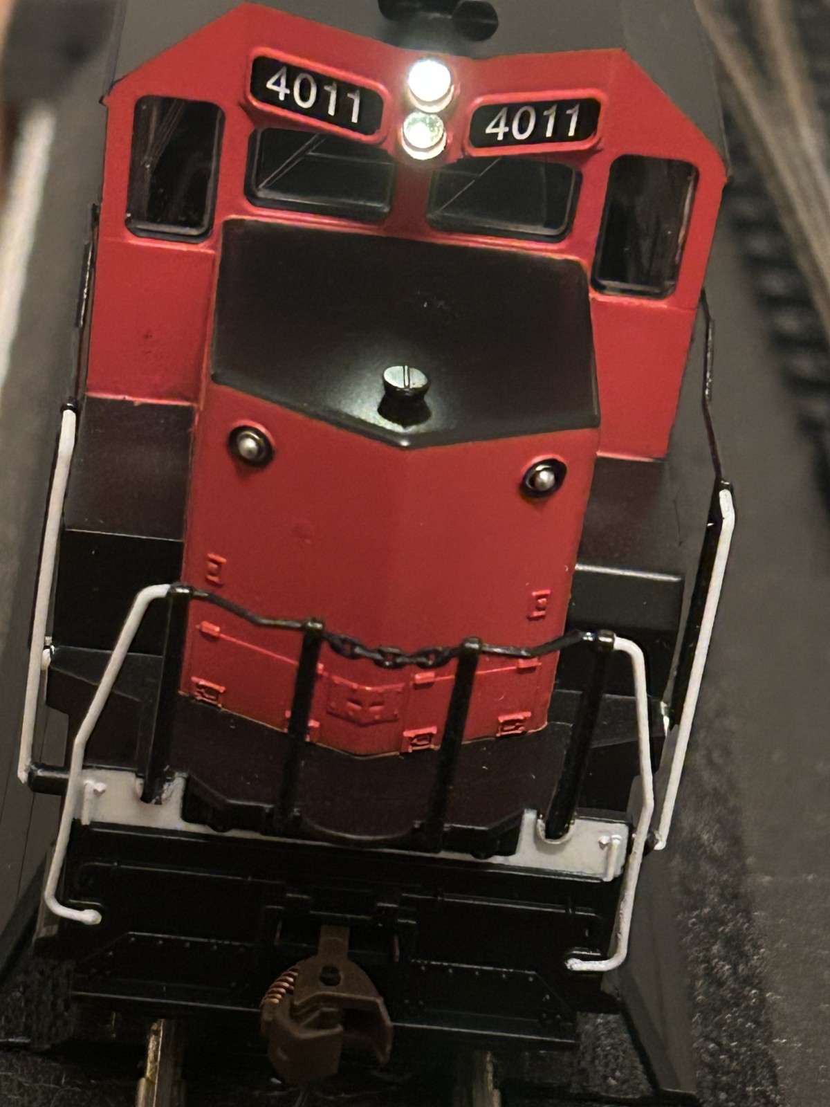 Bachmann HO Scale 60315 EMD GP40 Canadian National CN #4011 DCC On Board – NIB