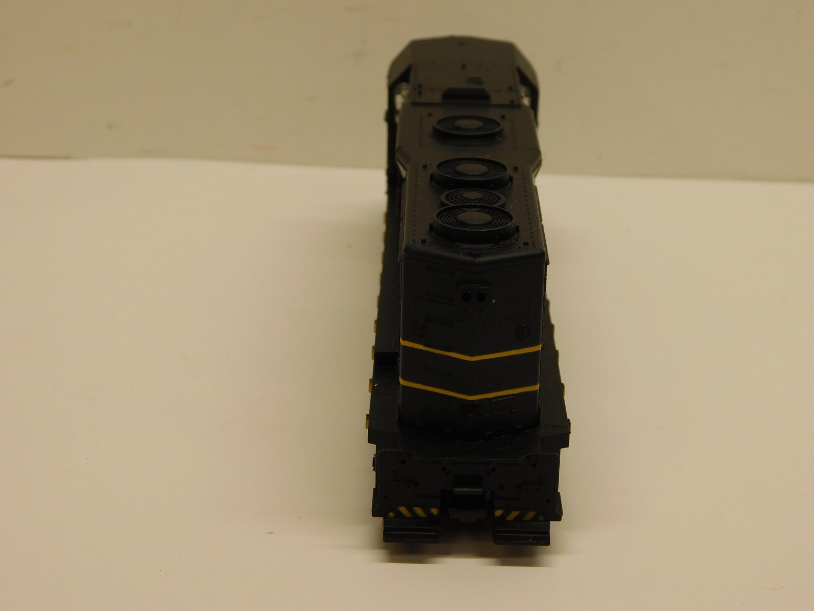 Athearn Blue Box Atlantic Coast Line GP35 Diesel Engine #960-Unpowered Dummy