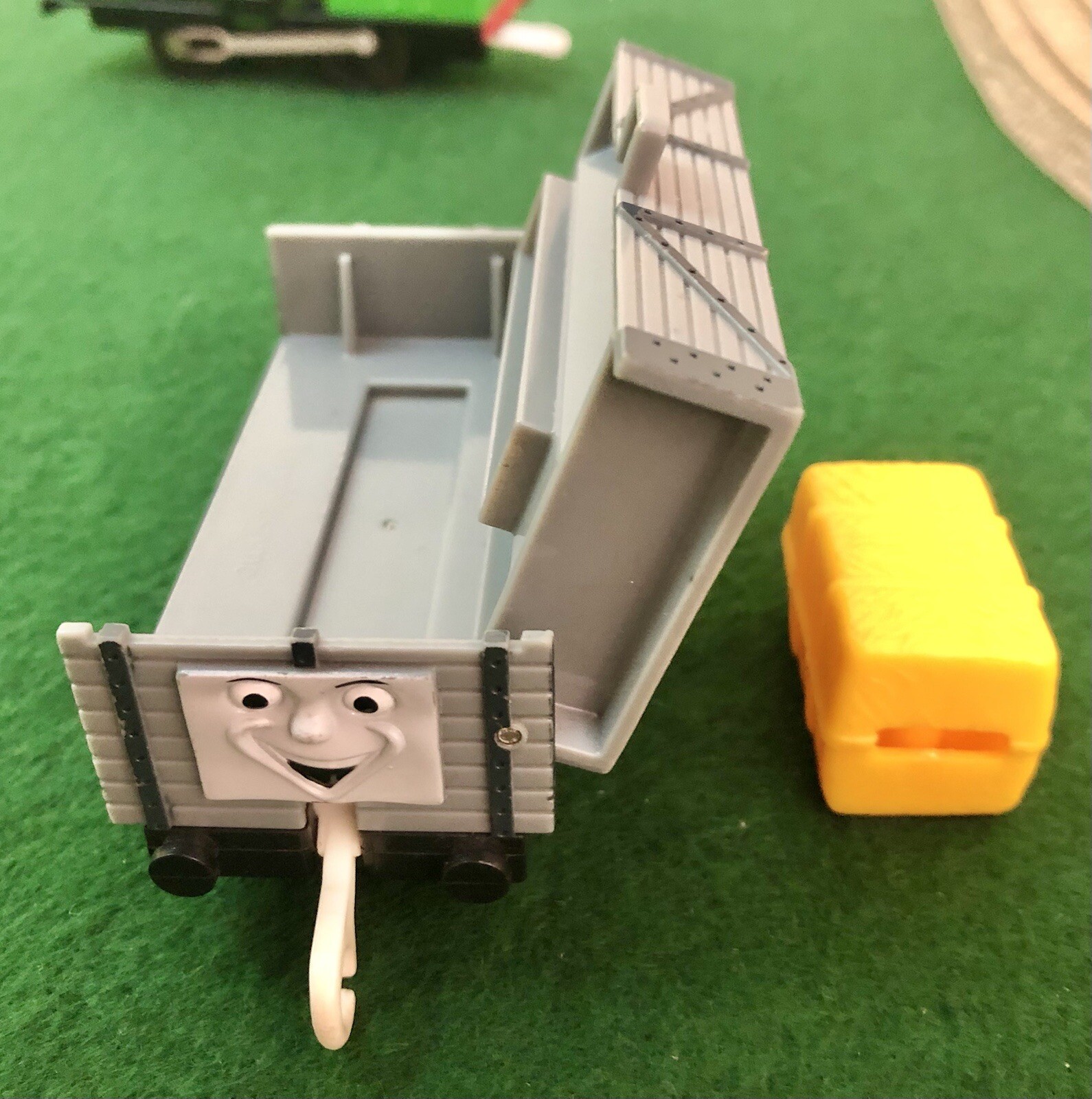 Thomas & Friends Trackmaster Duck At McColl’s Farm Set (2008) + Emily & More!