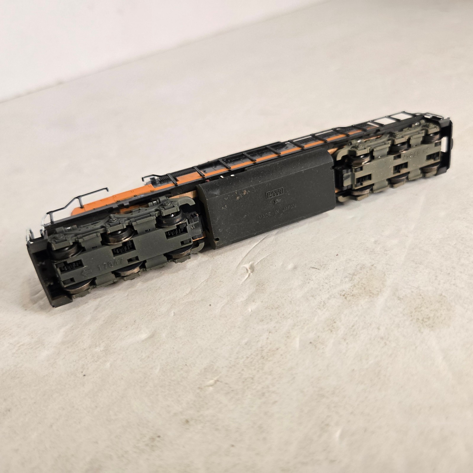 Kato N Scale Milwaukee Road EMD SD-40 ? Loco Parts Junker. Runs.