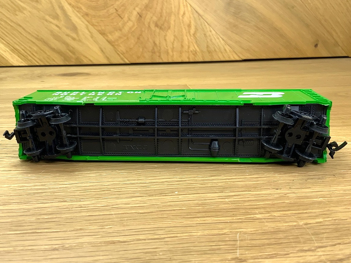 Tyco Rock Island Locomotive Train Set HO Scale Extra Track Power Pack Vintage