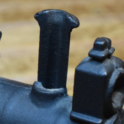 CAST IRON STEAM LOCOMOTIVE 8″ LONG FIGURAL INTERIOR HOME DECOR RAILROAD ENGINE