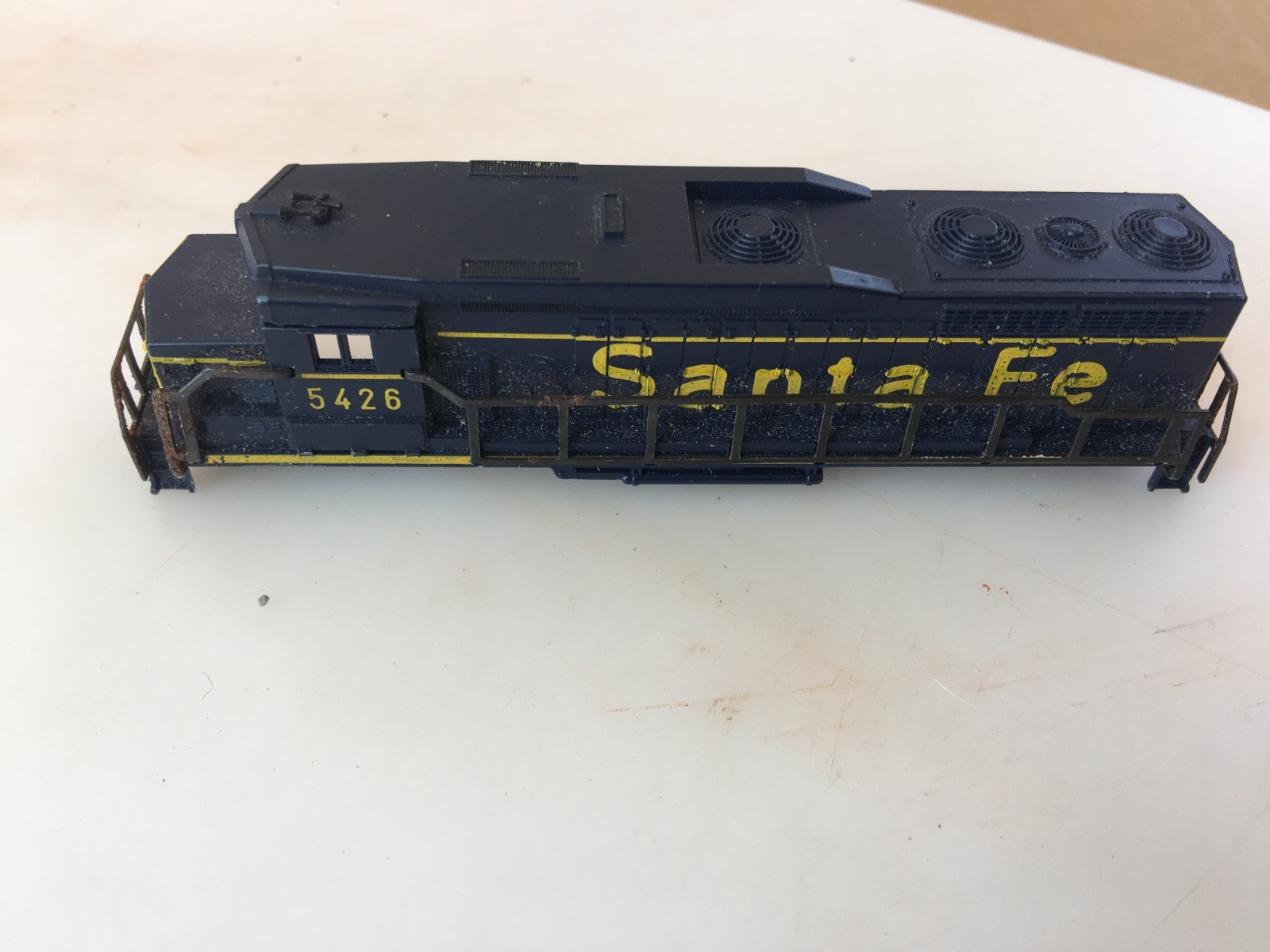 Santa Fe Diesel Locomotive 5426 Shell Only See Notes N Scale Trains