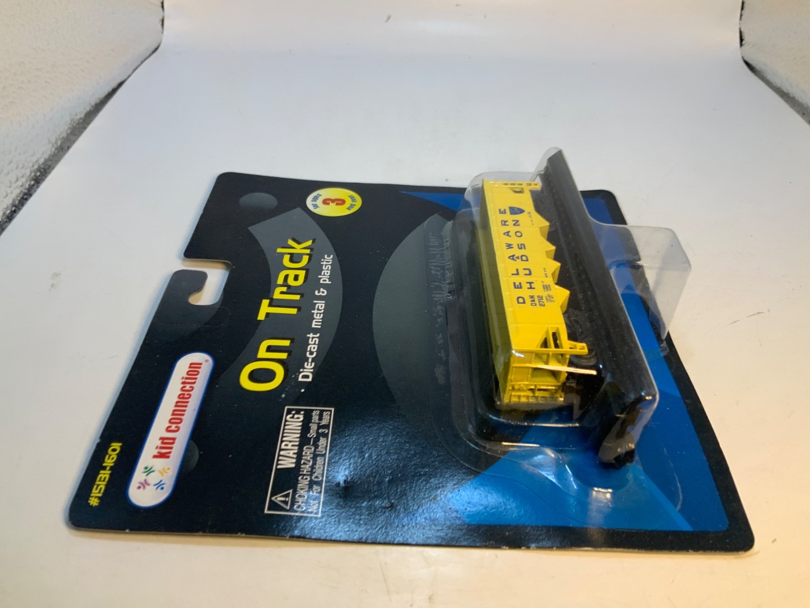 New Kid Connection On Track Yellow Delaware HUDSON train car Die-Cast