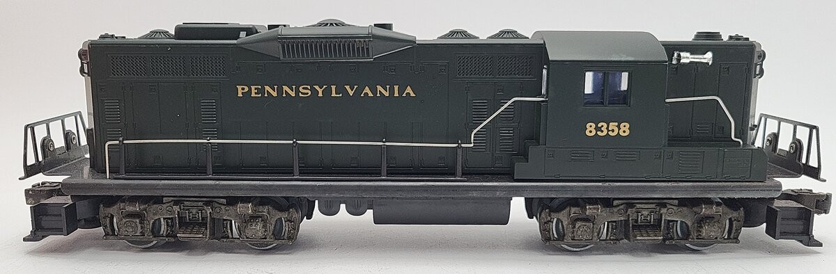 Lionel 6-8358 O Gauge Pennsylvania GP-9 Non-Powered Diesel Locomotive EX/Box