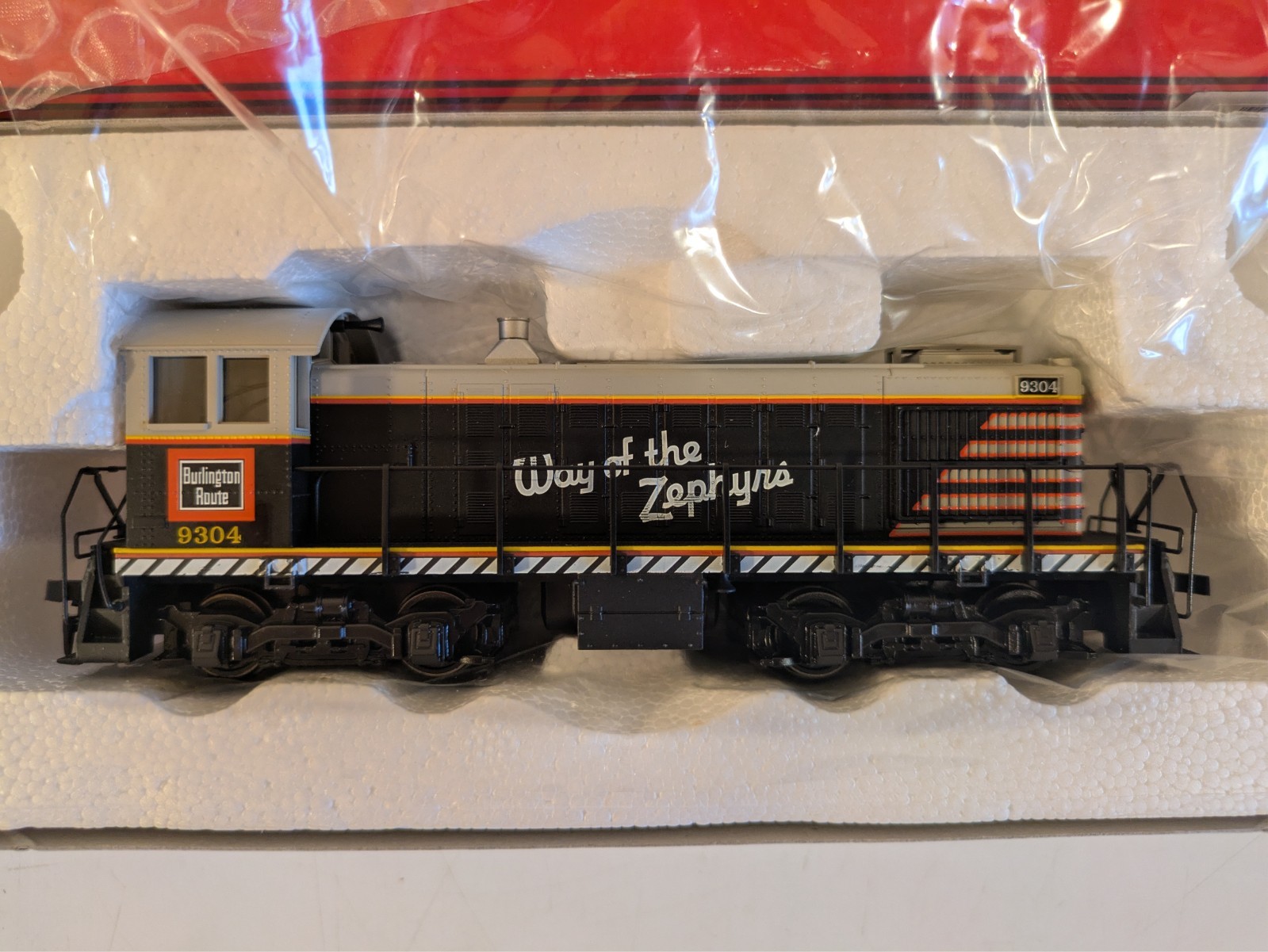HO Alco S-2 Burlington Route Way of the Zephyr DC NIB NOS # 8704