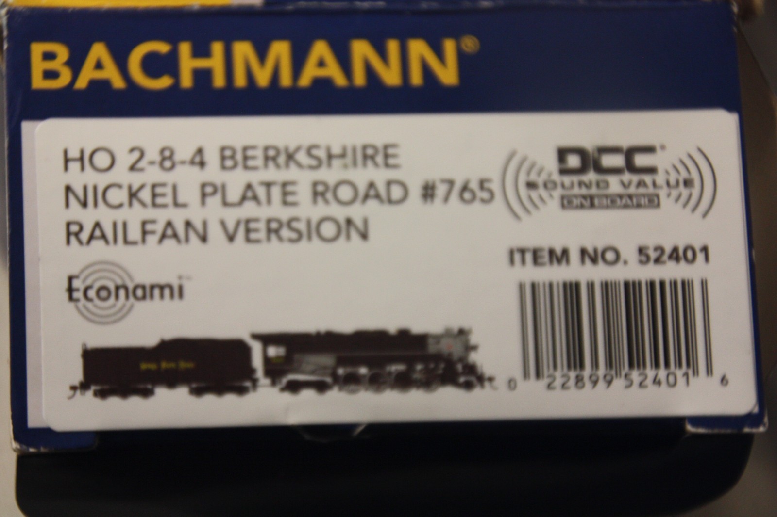 BACHMANN 52401 — NICKEL PLATE ROAD, 2-8-4 BERKSHIRE Steam Locomotive