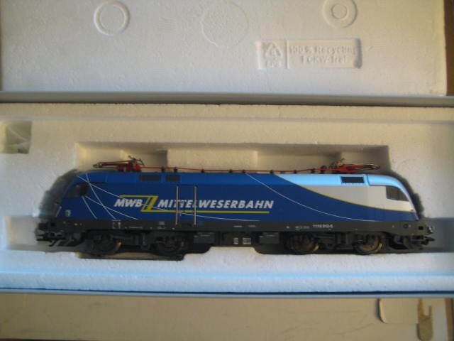 Marklin 39834 OBB Mittelweserbahn (MWB) Cl ES64U2 Electric Loco in original box