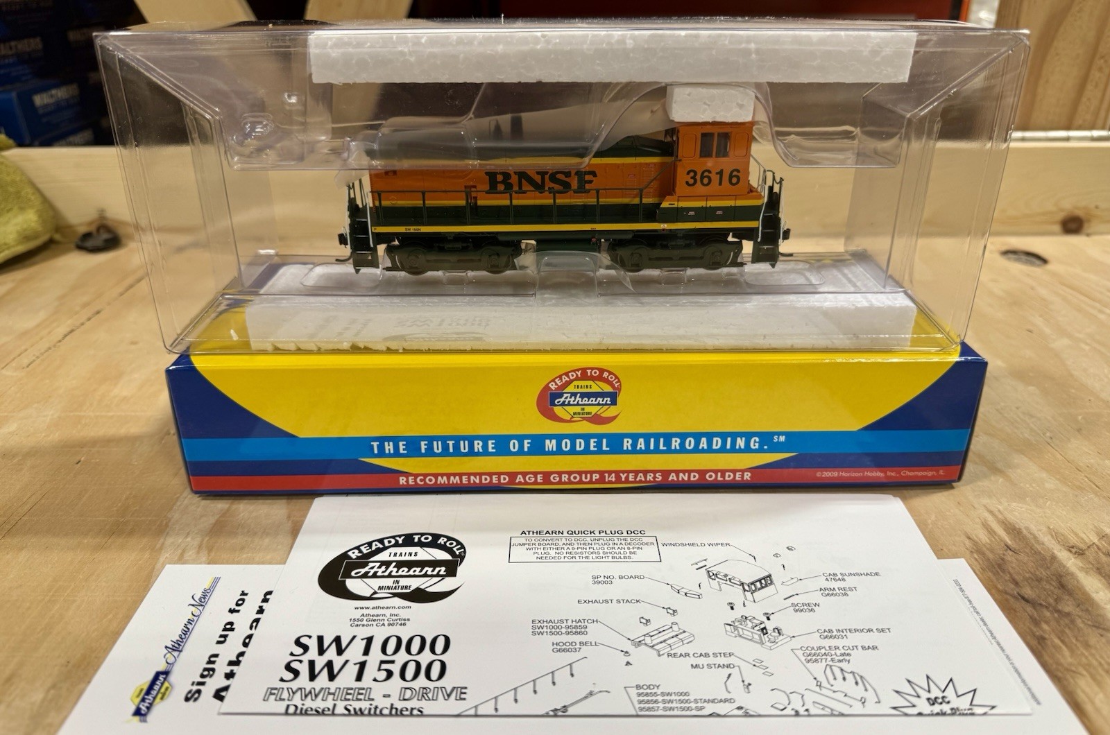 Athearn HO 95806 BNSF SW1000 #3616 New! DCC Ready