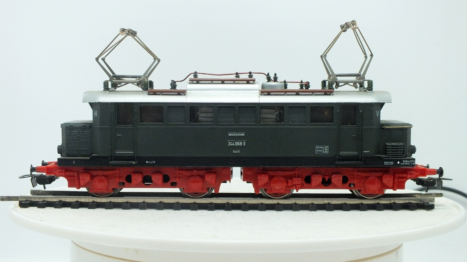 Vintage Piko H0 BR 244 068 3 E44 DR Electric Locomotive.