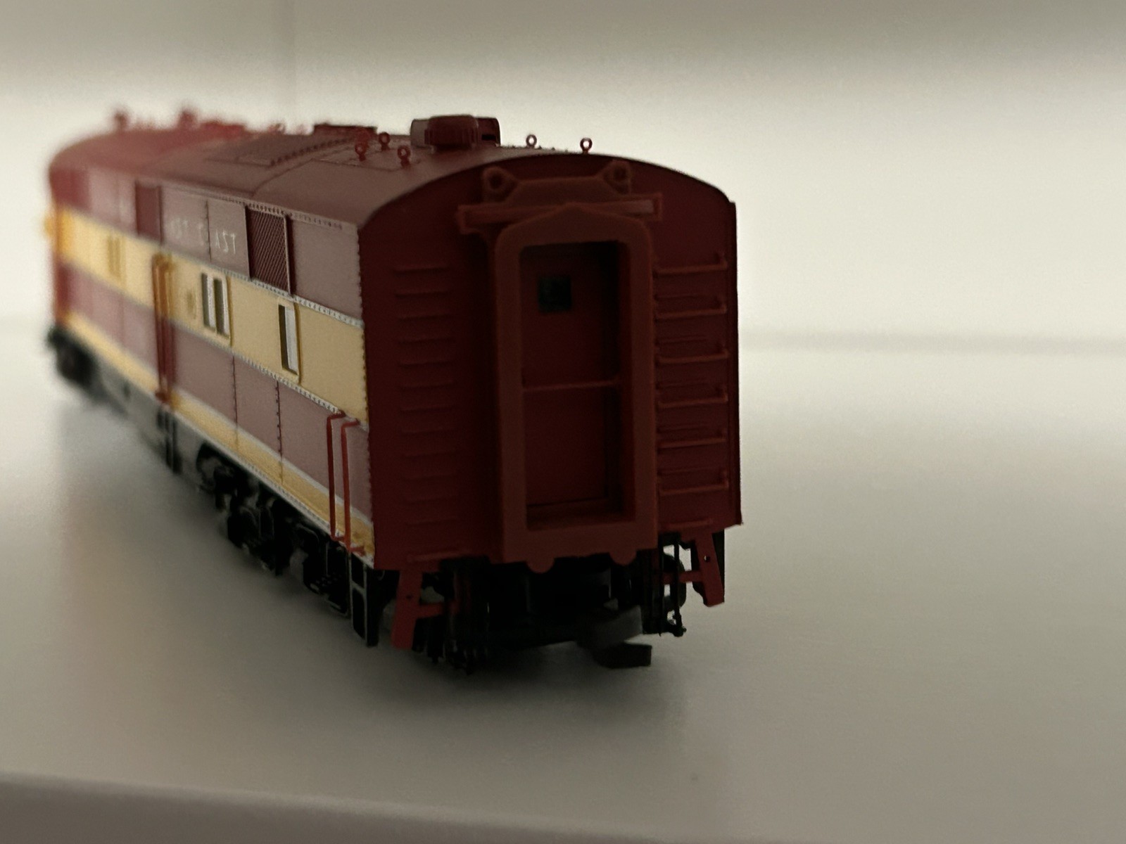 HO Proto 2000 Florida East Coast EMD E7A No. 1012 Powered Locomotive