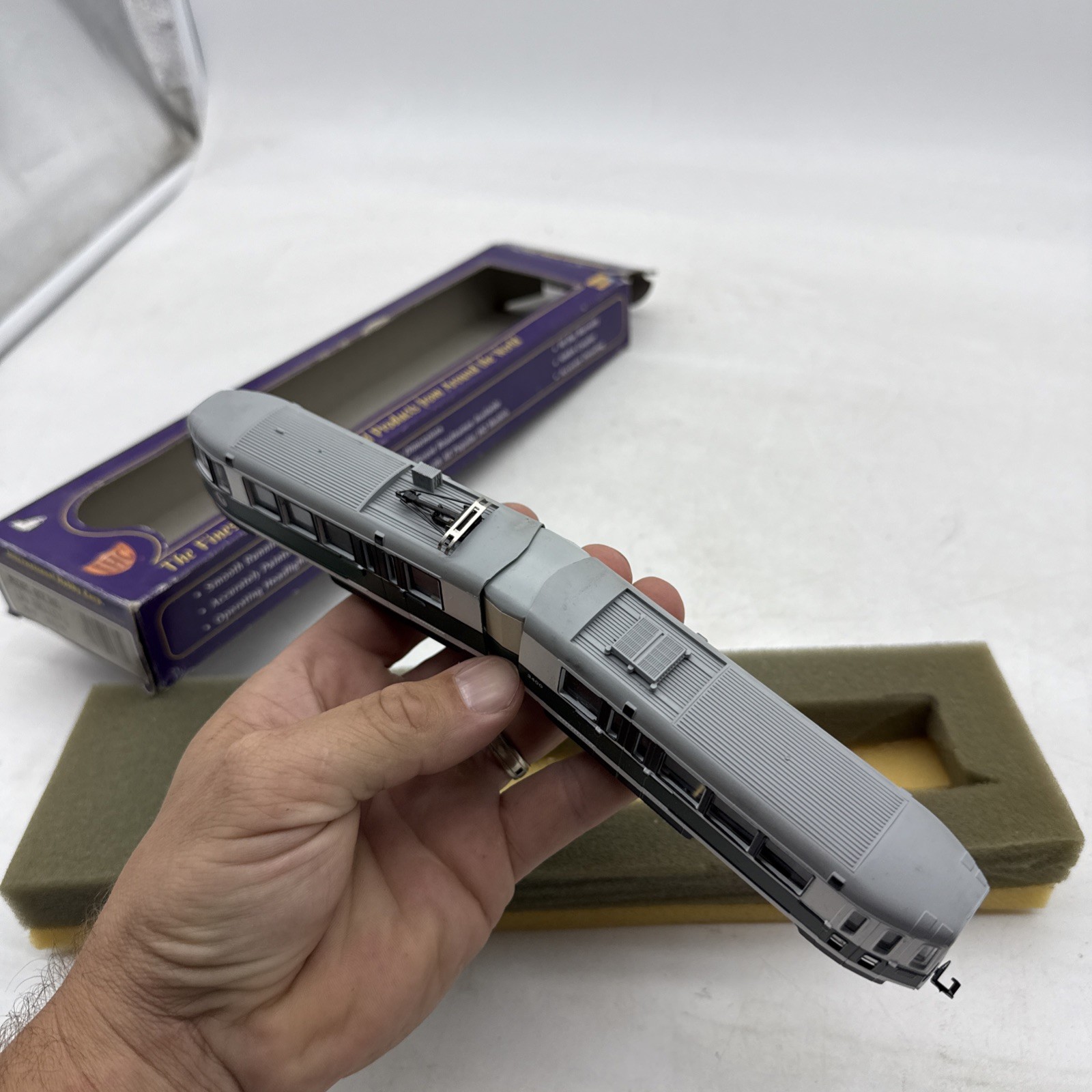 IHC HO Scale Boeing Vertol LRV Articulated Trolley – Boston MBTA
