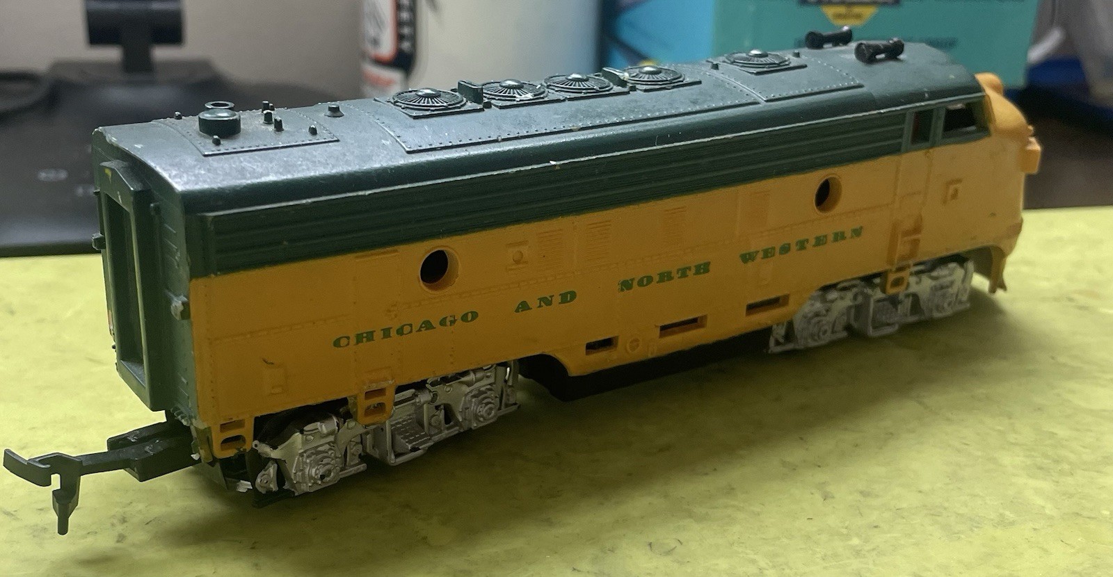 Life Like Chicago & Northwestern F7 Locomotive Engine Serviced Lot 881