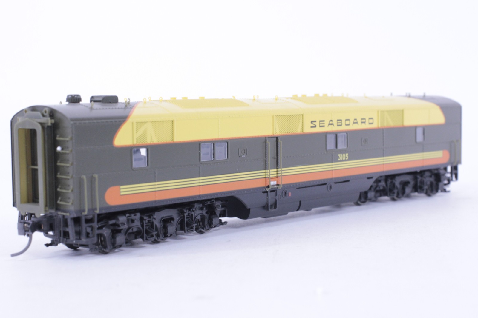 Life Like Proto 2000 HO Scale Seaboard #3105 E7B Non-Powered Locomotive