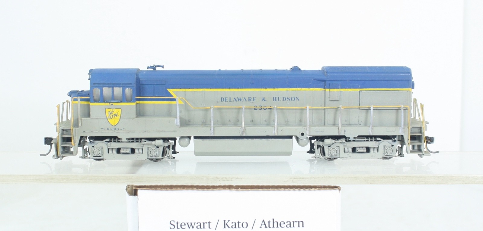 HO Scale Kato / Stewart Delaware & Hudson U23B Kitbashed Custom Diesel #2304